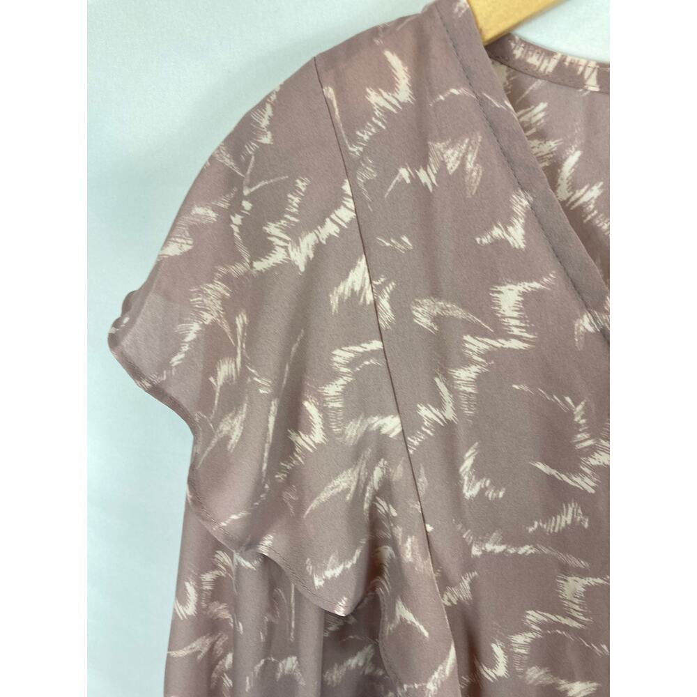 Nine West Patterned Button Down Ruffle Blouse Size Large - Picture 3 of 7
